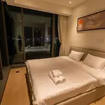 Metropole 2 Bedroom
